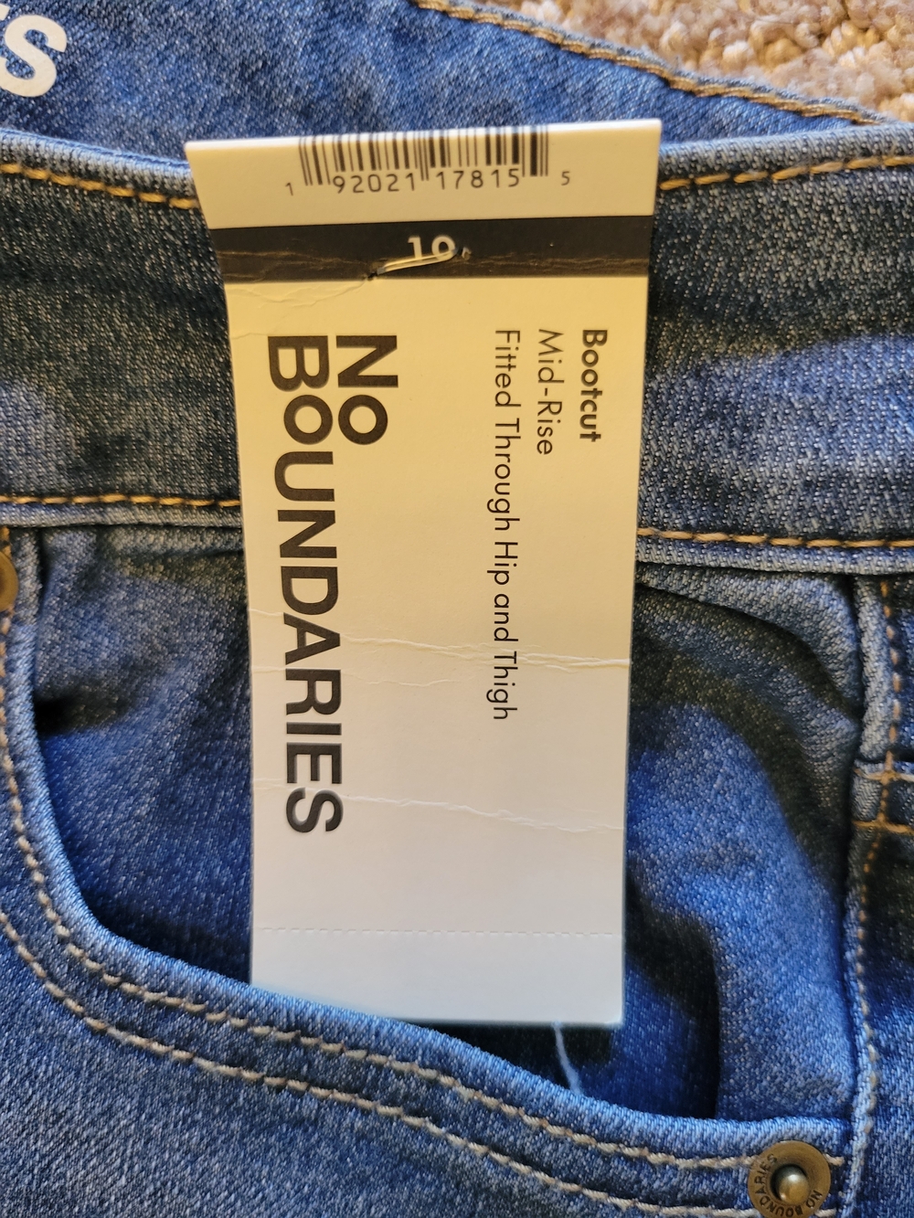 No Boundaries Women's Blue Stretch Jeans - Picture 3 of 5